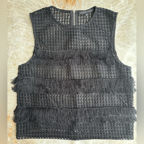 Transparent sleeveless with a fringe - Picture 5 of 8